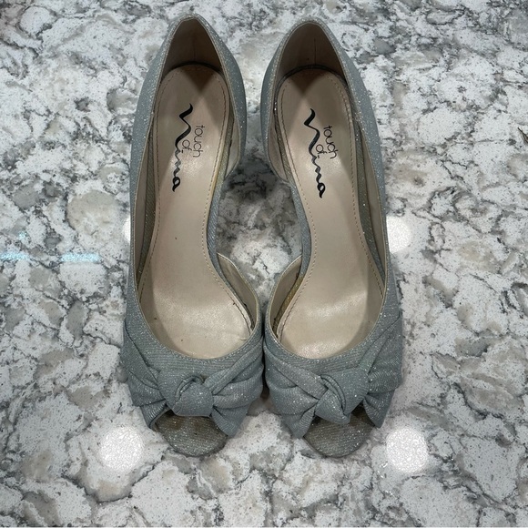 Touch of Nina heels silver metallic open toe knotted bow elegant formal size 8 - Picture 2 of 11